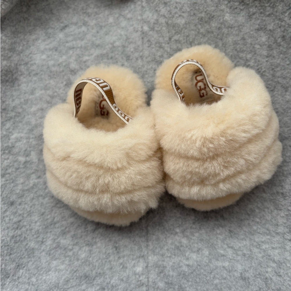 UGG Kids Tan Fluffy Slippers